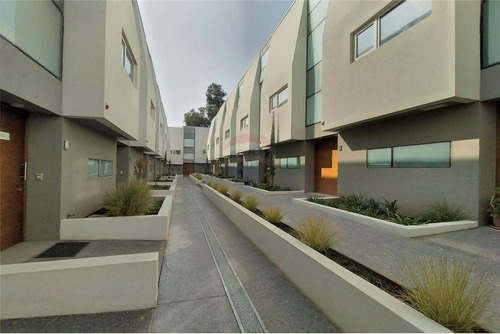 Imagen 21 de 21 de Townhouse Como Nuevo - Peñalolén 4d-4b-2e-b