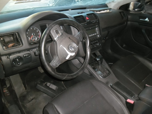 Imagem 5 de 8 de Sucata Jetta 2.5 20v 2010 Pra Tirar Peças Motor Cambio Port