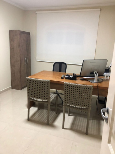 Imagem 1 de 15 de Casas - Residencial - 195