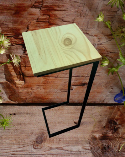 Mesa De Arrime Para Sillón Auxiliar Hierro Y Madera Pino Negro