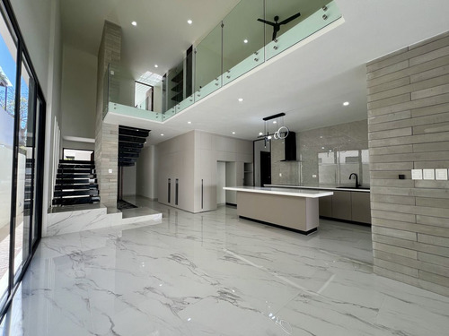 Casa En Venta En Privada Tamara