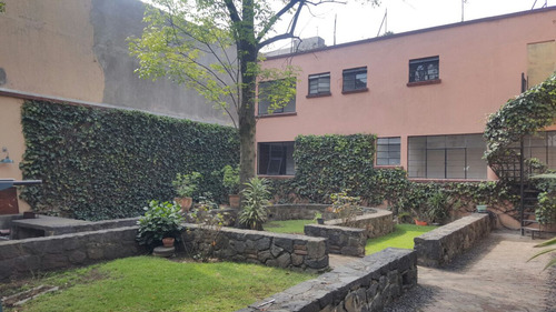 Casa En Venta En Las Lomas De Chapultepec (371082)