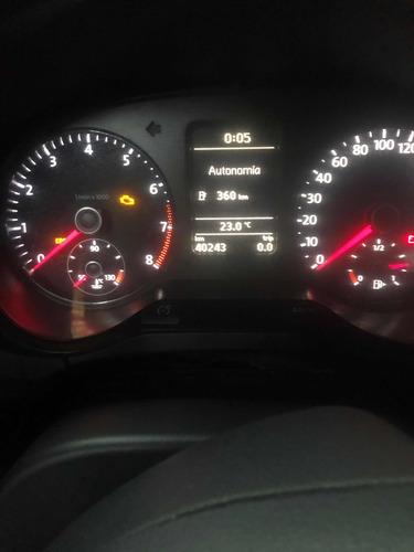 Volkswagen Suran 1.6 Comfortline 101cv 11a 2011