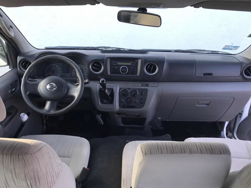 Imagen 7 de 9 de Nissan Urvan 2017 2.5 15 Pas Amplia Aa Mt