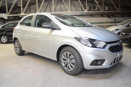Imagen 11 de 18 de Chevrolet Onix 1.4 Joy Ls