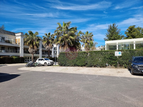 Departamento Monoambiente En Alquiler En Boulevard Del Sol, Pilar, G.b.a. Zona Norte