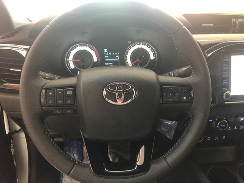 Imagem 9 de 13 de Hilux 2.8 Tdi Cd Srx 4x4 (aut) 2021/2021
