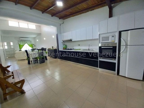 %$# Estupenda Casa En Venta En Cabudare, Urbanizacion Villas El Amanecer, Remodelada, Ampliada, Cocina Equipada, Aires Acondicionados, Tanque Subterraneoy Mas! Esther Alvarez Vende 