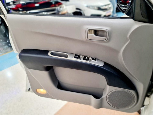 Mitsubishi L200 Triton 2.4 HLS 4X2 CD 16V