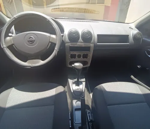 Nissan Aprio 1.6 Base Ac Automático