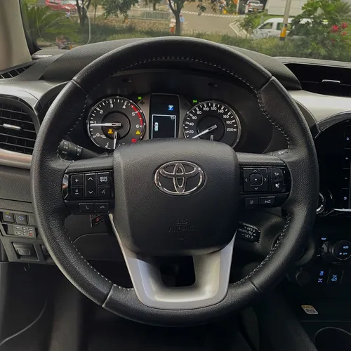 Toyota Hilux 2.8 Srx Diésel 4X4 Aut