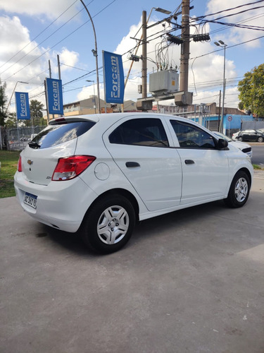 Imagen 8 de 12 de Chevrolet Onix 1,4 Ls Joy 2018 // 4632030