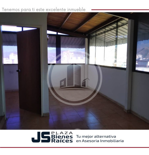 Imagen 8 de 14 de Venta De Amplio Apto Piso / Alto Urb El Bosque/ 04243256750