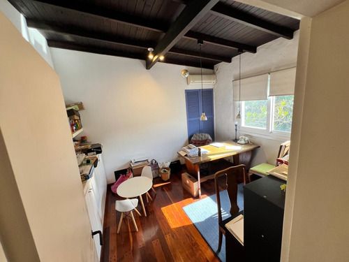 Casa En Bajo De San Isidro Estilo Mediterránea Con Piscina