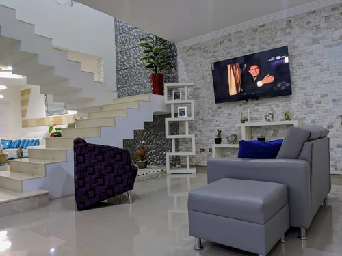Imagen 4 de 15 de En Venta Moderna Casa En El Trigal. Cod: Rs-244