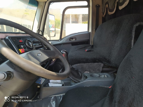 Imagem 6 de 9 de Ford Cargo 1722