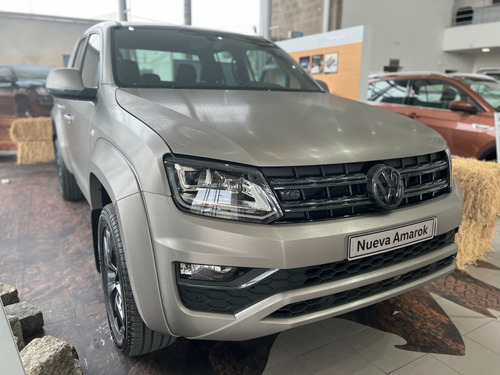 Imagen 4 de 25 de Volkswagen Amarok V6 Higline 258 Cv Ma