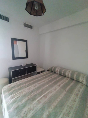 Imagen 6 de 9 de Conj. Res Jardin Higuerote Apto 2 Hab 1 Baño