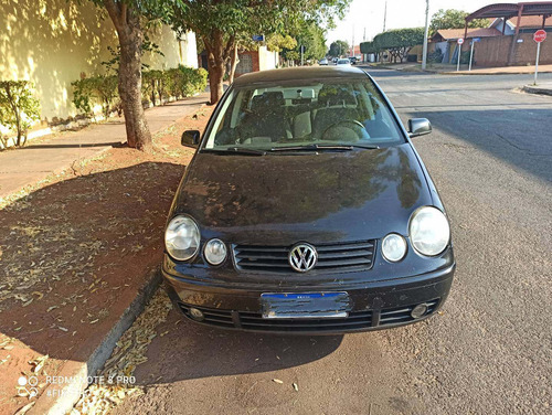 Imagem 1 de 7 de Volkswagen Polo Sedan 2003 2.0 4p