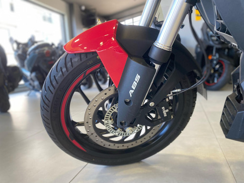 Bajaj Dominar D 250 Abs 2024/2025 3.450km- Sandy