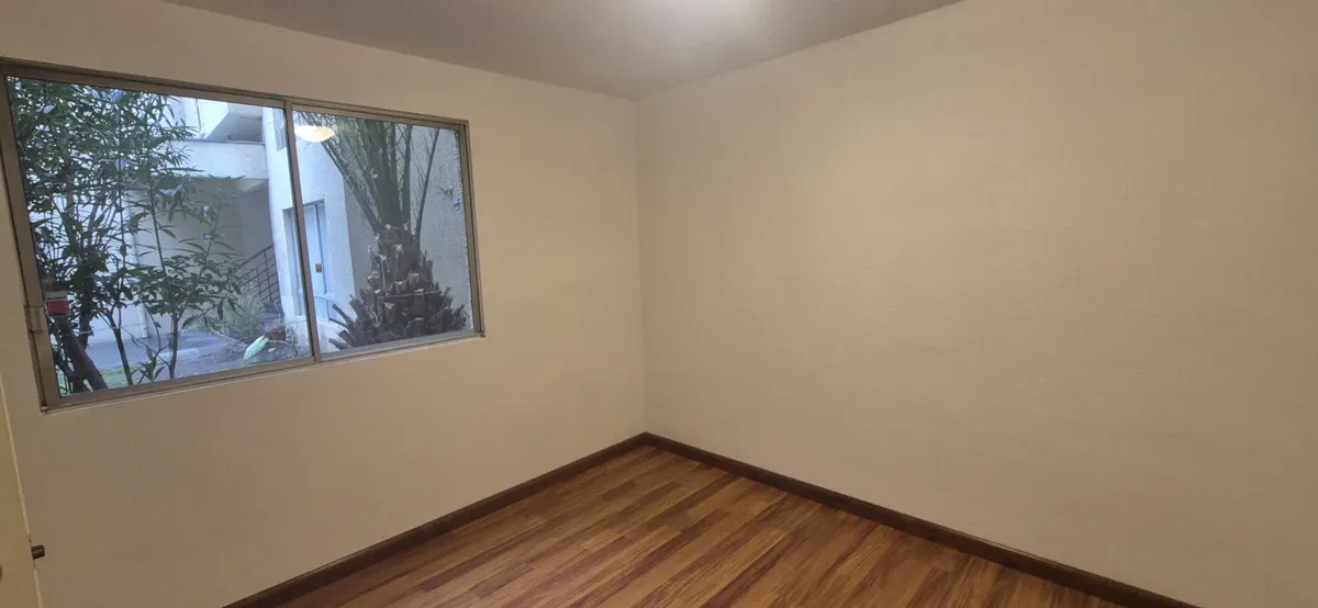 Imagen 5 de 10 de Depto Remodelado En Condominio Con Áreas Verdes Cerca Metro