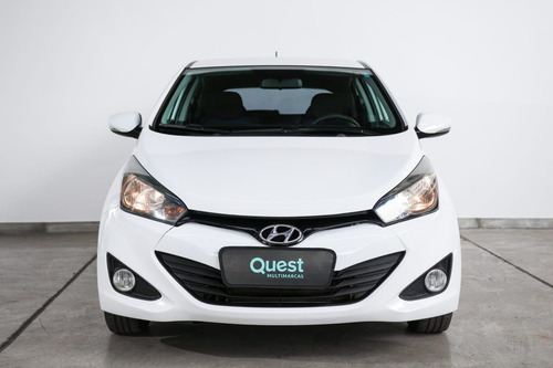Imagem 2 de 15 de Hyundai Hb20 C.style/c.plus 1.6 Flex 16v Aut. 2014/2014