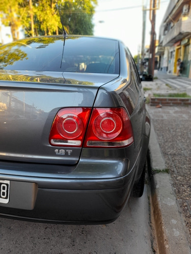 Volkswagen Bora 1.8 Highline T 180cv Cuero 2008