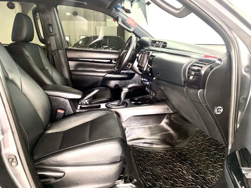 Imagem 4 de 14 de Hilux 2.8 Srx 4x4 2.8 Tdi 16v Diesel Aut Ipva Pago