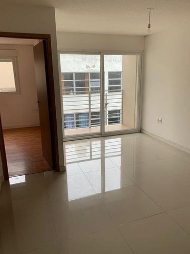 Imagen 5 de 16 de Alquiler Apartamento Centro 1 Dormitorio Garaje