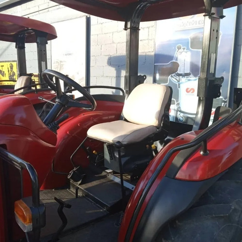 Imagen 2 de 6 de Tractor