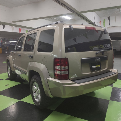 Imagen 3 de 11 de Jeep Cherokee Automatico