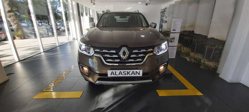 Auto Y Camionetas Renault Alaskan Toyota Hilux Amarok Jeep E