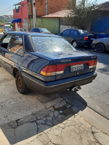 Imagem 1 de 1 de Ford Versailles Guia2.0