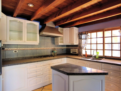 En Venta Parcela Con Casa En Cond. El Castaño, Laguna Aculeo