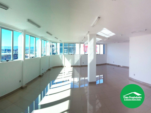 Oficinas Céntrico Edificio, Plantas Libres 1050 M2