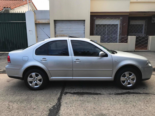 Volkswagen Bora 2.0 Trendline 115cv 2011