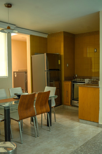 Casa Muy Amplia Con Gran Jardín Y Alberca En Tulancingo