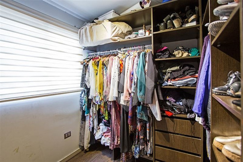 Casa En Venta De 3 Dorm. En Las Condes