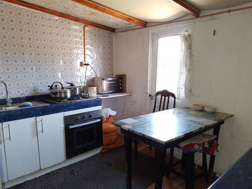 Acogedora Casa En Venta De 4 Dorm. En Quintero