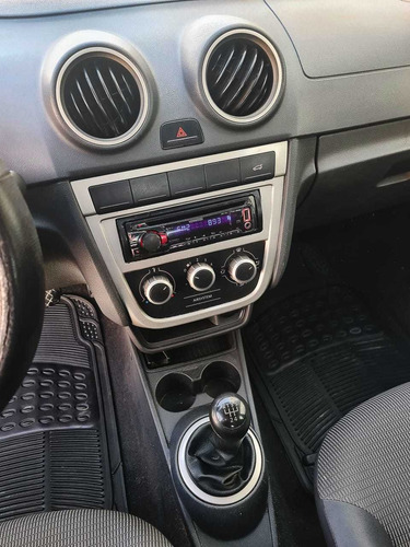 Volkswagen Gol 1.6 Trendline Mt 4 P 2012