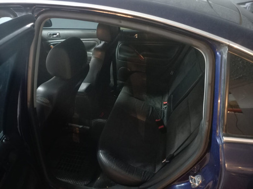 Volkswagen Passat 2.5 I V6 Tipt 4m