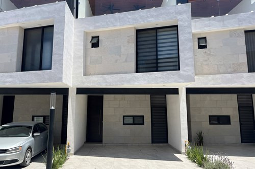 Casa En Renta, Residencial El Fresnos, Zona Dorada De Torreón, Coahuila.