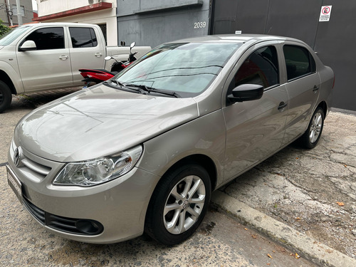 Volkswagen Voyage 1.6 Highline Imotion