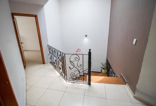 Casa En Venta En La Estancia, Zapopan Jalisco.