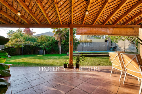 Linda Y Cómoda Casa En Venta, En Seguro Condominio...