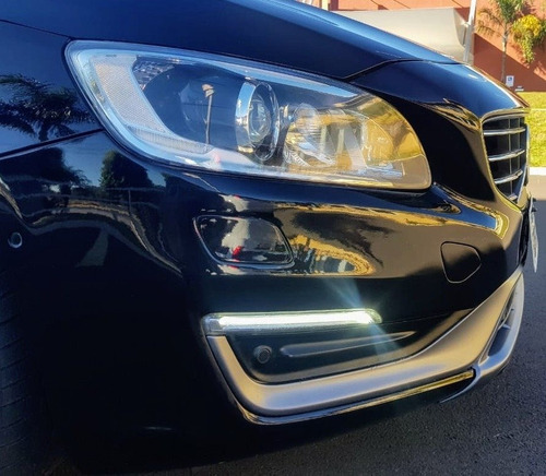 Volvo V60 2.0 T5 Momentum Turbo Gasolina 4p Automático