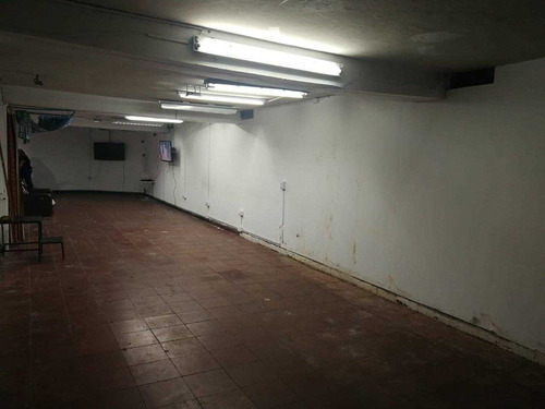 Sector Centro, Teniente Luis Uribe, Local Comercial.