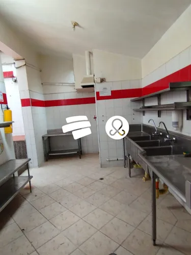 Casa Lota En Venta En Laureles Undefined Habitaciones