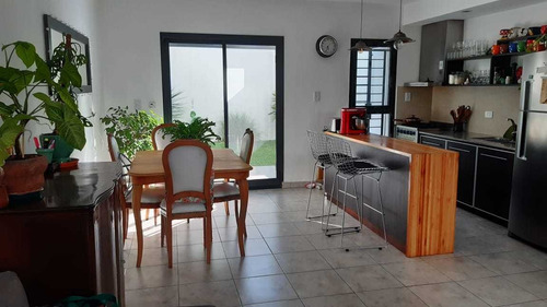 Imagen 4 de 20 de Duplex En Venta En La Plata