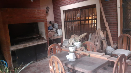 Casa Impecable Amplia 5 Ambientes En Ituzaingó Centro